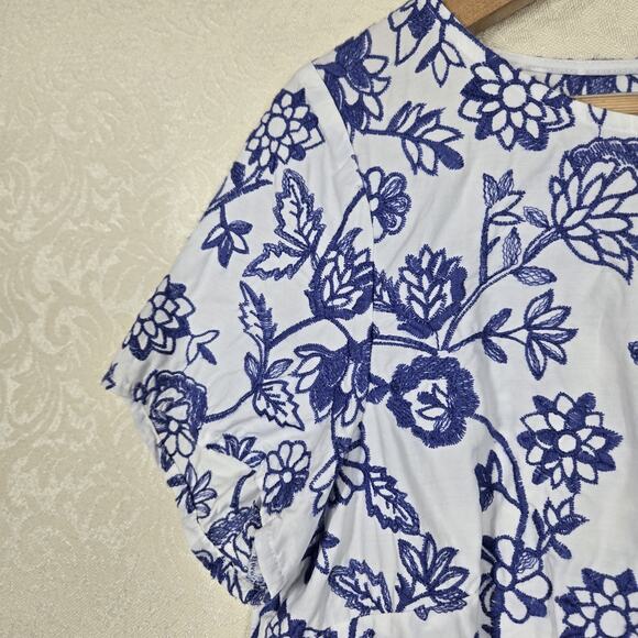 Talbots Top sz 6 Blue White Floral Embroidered 100% Cotton Scalloped Peplum Hem - Picture 6 of 14